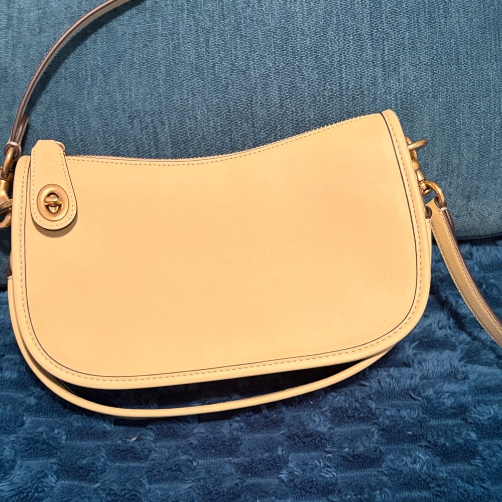 Coach Cream Swinger Bag -never used